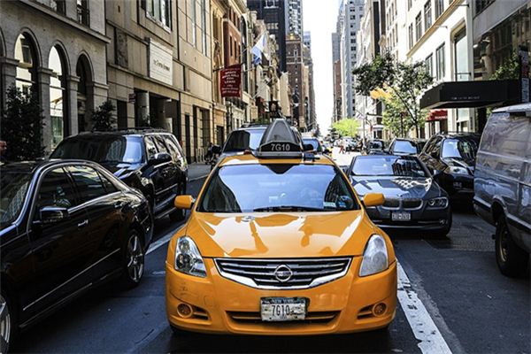 梦见出租汽车是什么意思 梦见出租汽车是什么意思