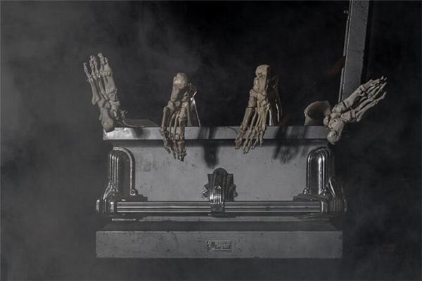 梦见黑色棺材 梦见黑色棺材