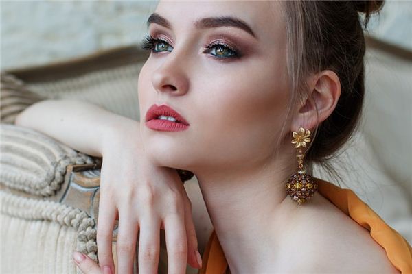 梦见耳朵是什么意思 梦见耳朵是什么意思