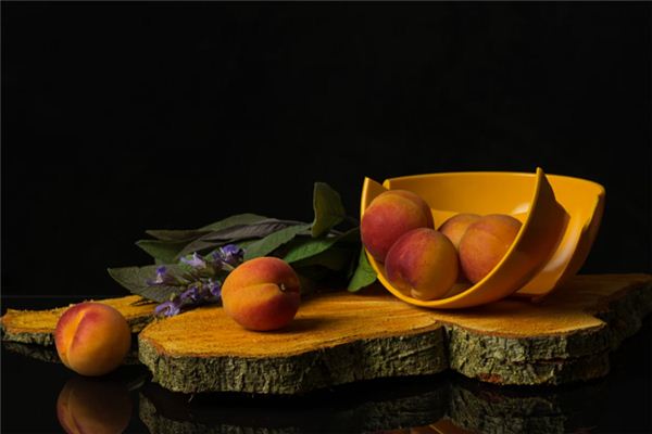 梦见摔碗是什么意思 梦见摔碗是什么意思