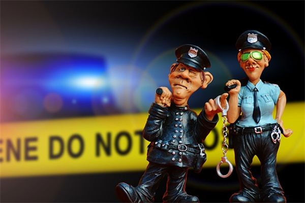 梦见警服是什么意思 梦见警服是什么意思