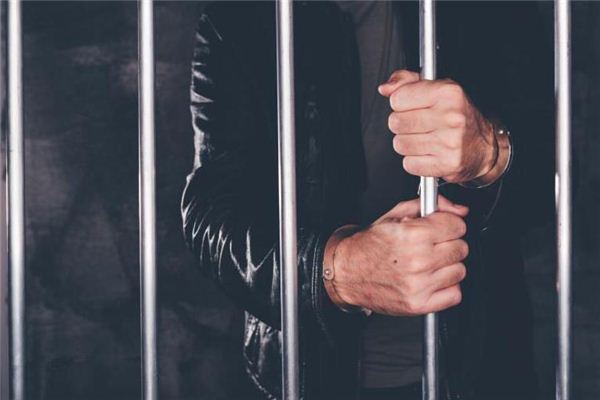 梦见爸爸被判刑 梦见爸爸被判刑