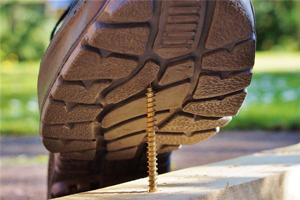 梦见脚趾流血是什么意思 梦见脚趾流血是什么意思