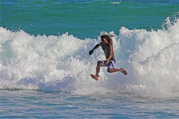 梦见死里逃生是什么意思 梦见死里逃生是什么意思