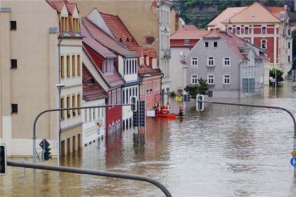 梦见家里发洪水是什么意思 梦见家里发洪水是什么意思