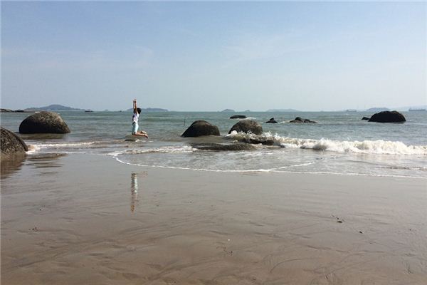 梦见礁石是什么意思 梦见礁石是什么意思