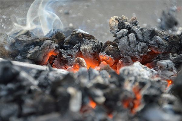 梦见灰烬是什么意思 梦见灰烬是什么意思