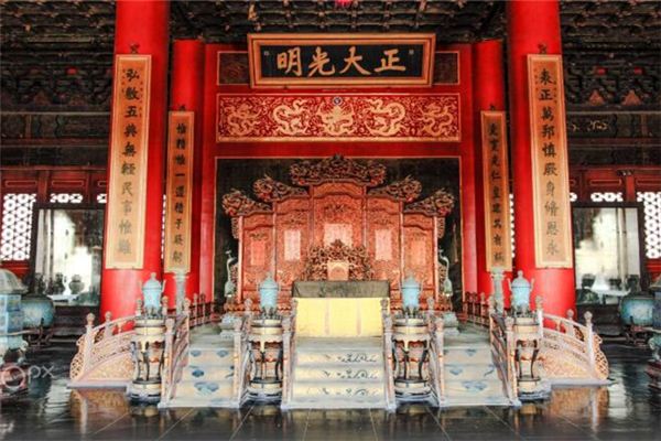 梦见王座是什么意思 梦见王座是什么意思