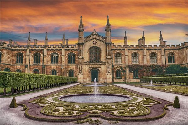 梦见宫殿是什么意思 梦见宫殿是什么意思