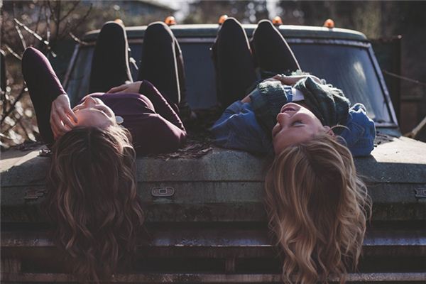 梦见聊天闲聊是什么意思 梦见聊天闲聊是什么意思