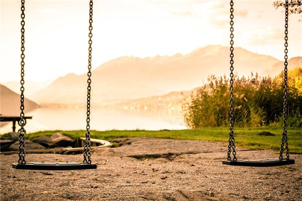 梦见秋千是什么意思 梦见秋千是什么意思