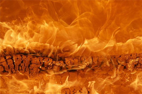 梦见火烧日月是什么意思 梦见火烧日月是什么意思