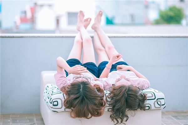 梦见同性恋是什么意思 梦见同性恋是什么意思