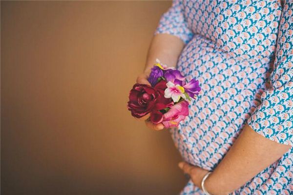 梦见自己怀孕快生了是什么意思 梦见自己怀孕快生了是什么意思