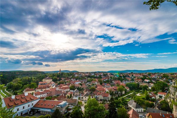 梦见小镇是什么意思 梦见小镇是什么意思