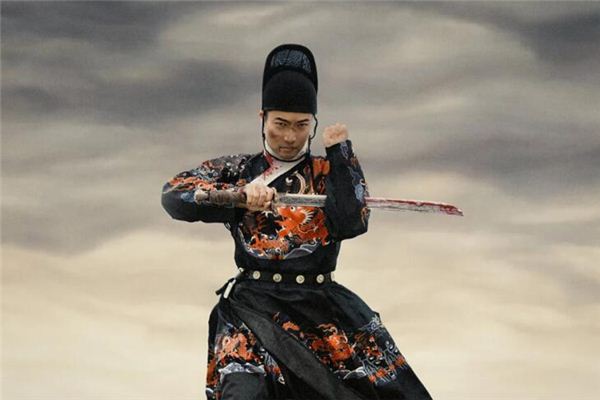 梦见被刀砍是什么意思 梦见被刀砍是什么意思