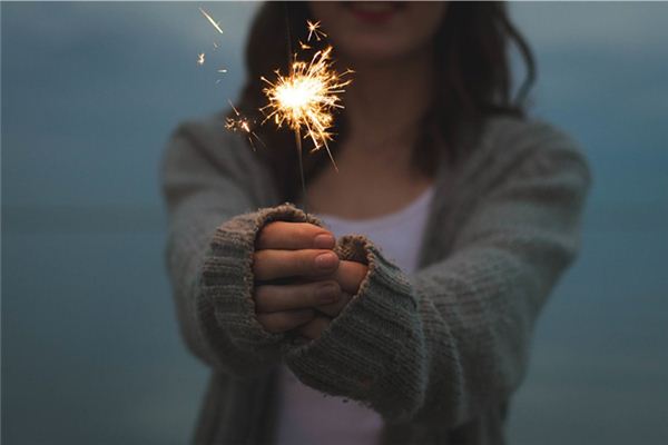 梦见头发着火是什么预兆 梦见头发着火是什么预兆